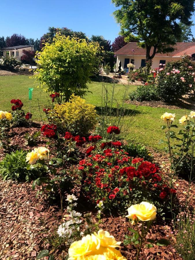 Lagalerne Bed & Breakfast Neuville-de-Poitou Exterior photo